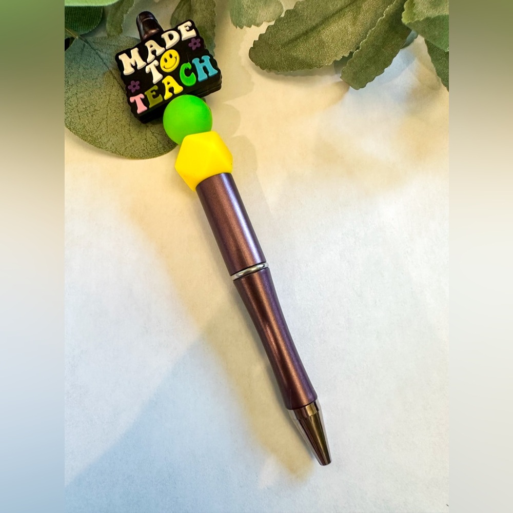 Beaded pen